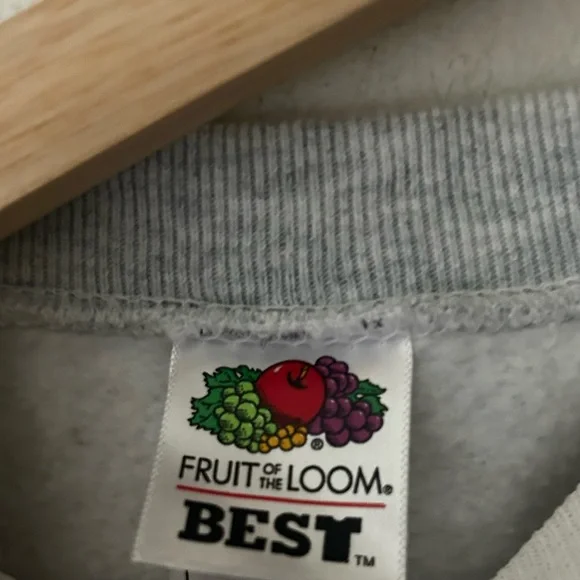 Vintage Jerzees Fruit Of Loom Gray Embroidered Sweatshirt and Tee Set medium - Picture 5 of 7